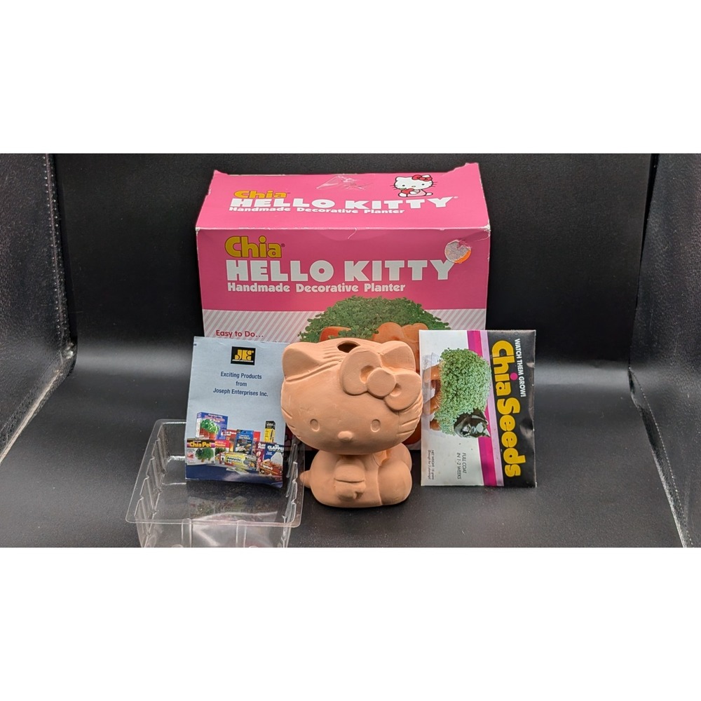 2013 Hello Kitty Chia Pet Handmade Decorative Planter Grow Your Own Chia Pet